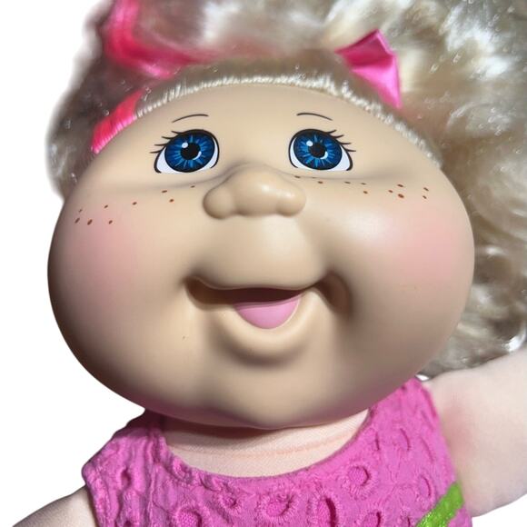 Charming Cabbage Patch Kids Doll with Blonde Hair - Picture 2 of 6